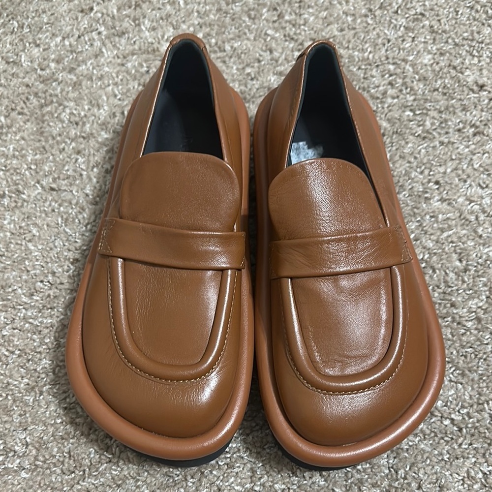 Vibram Classic Brown Loafers
